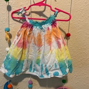 Old Navy size 2T tye dye shirt